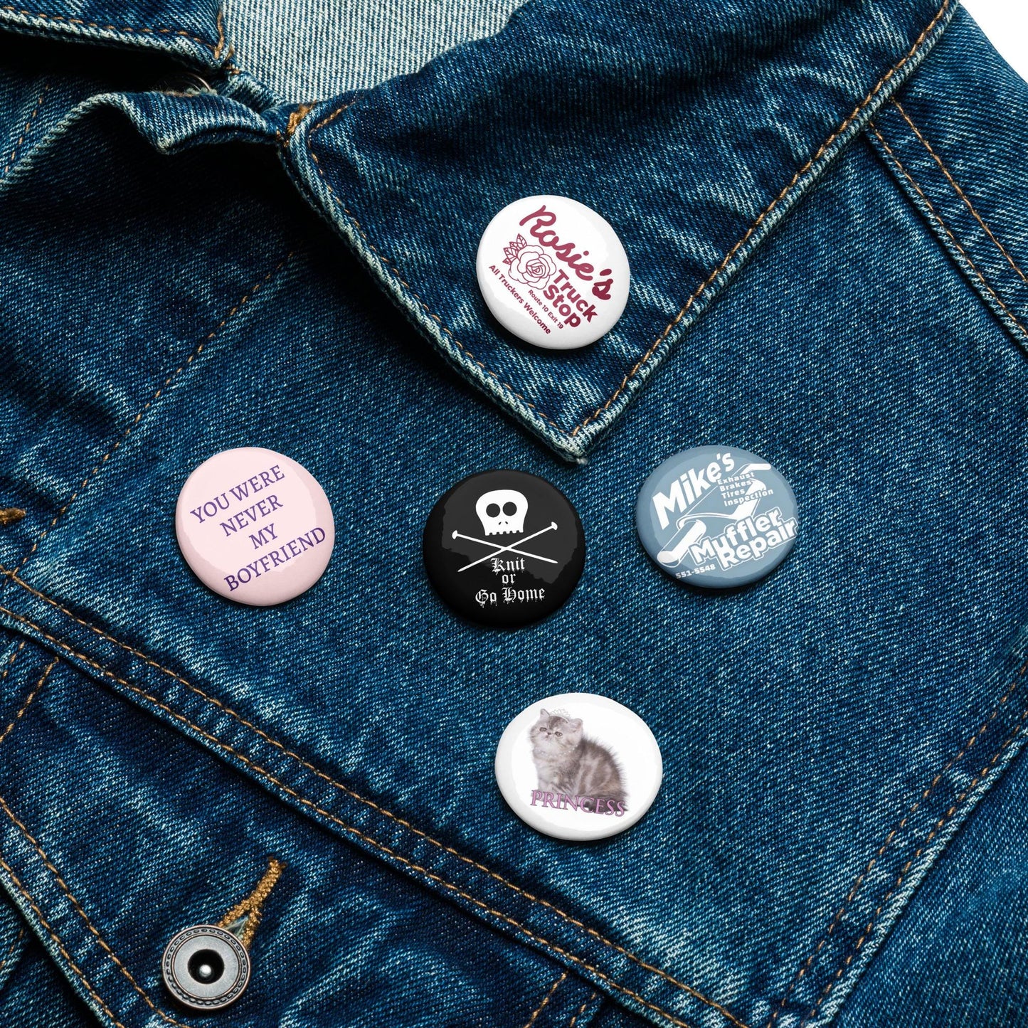 Lorelai's T-shirts Pin Button Set