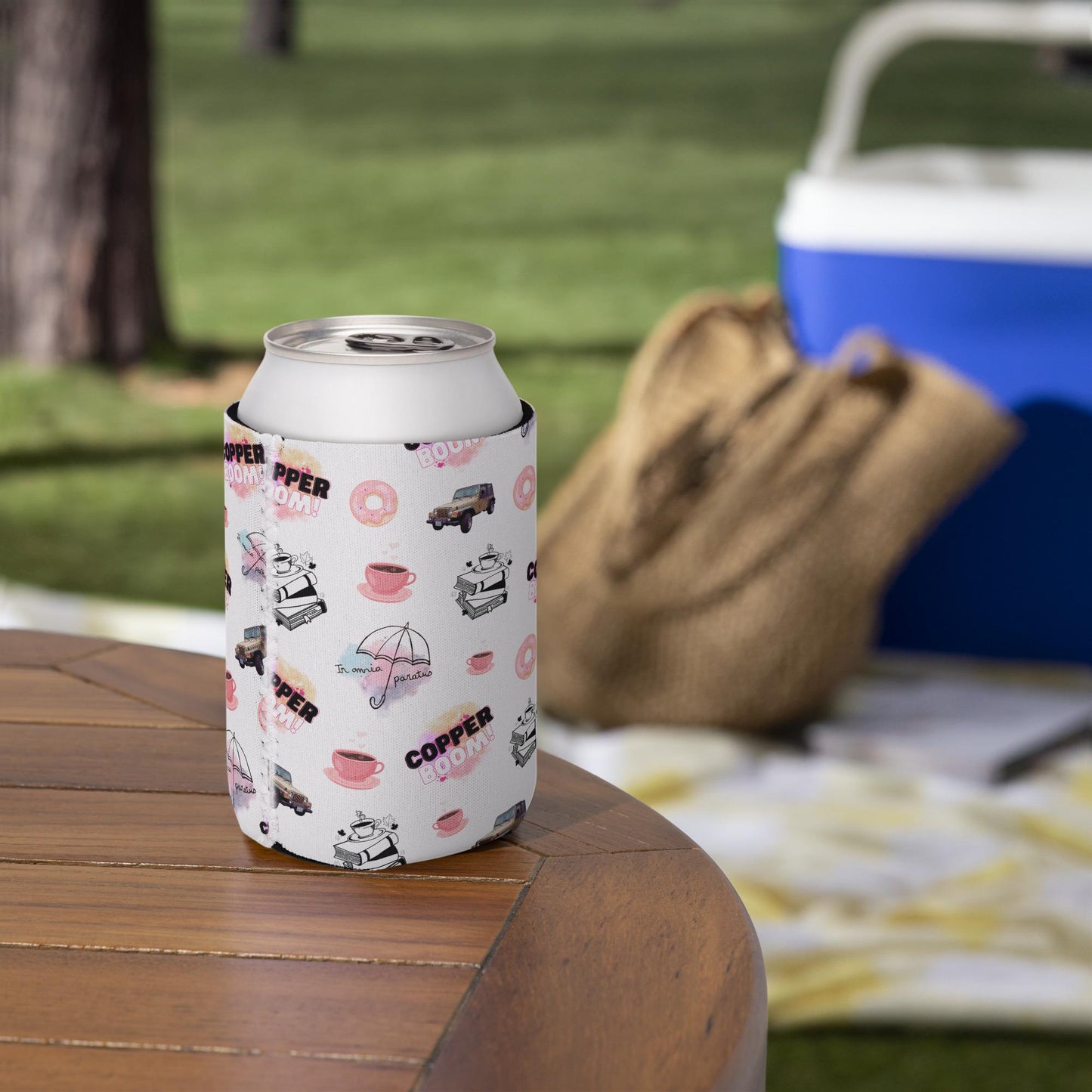 In Omnia Paratus Can Cooler